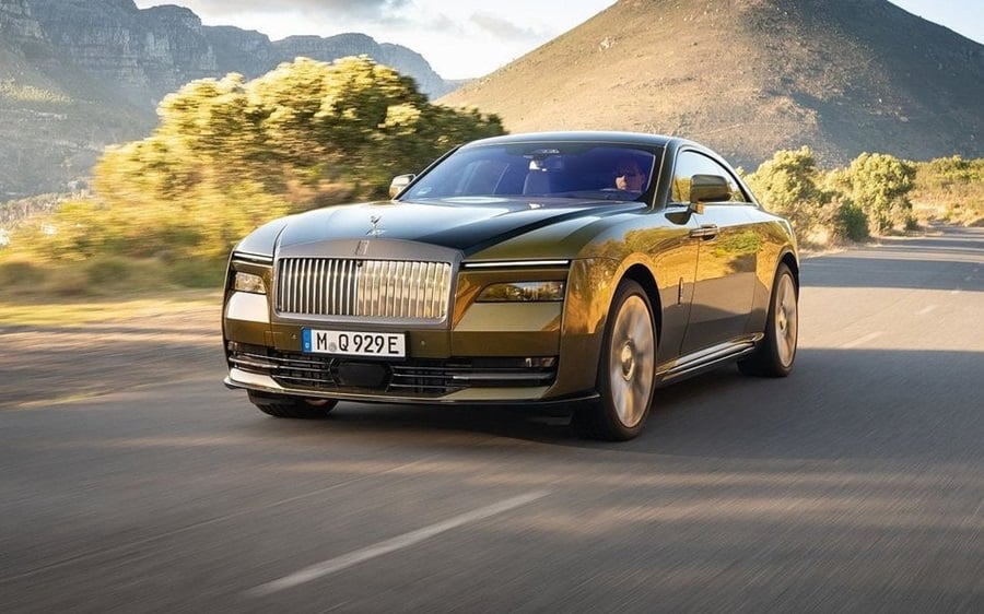 Les voitures de 2025 redéfinissent le luxe ultime sur roues avec des