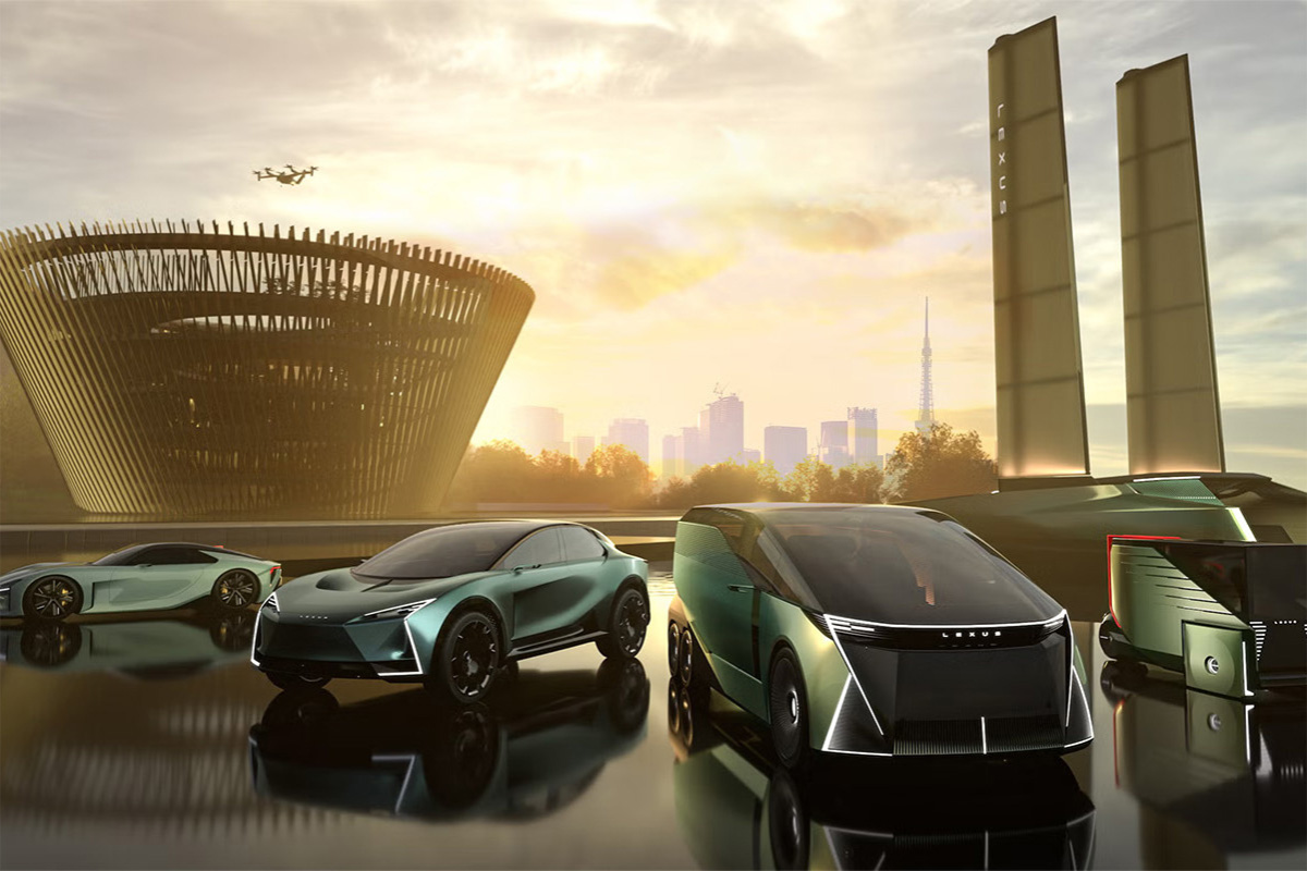 Gamme complète de concepts Lexus au coucher du soleil : van à six roues, SUV coupé, catamaran et robotaxi