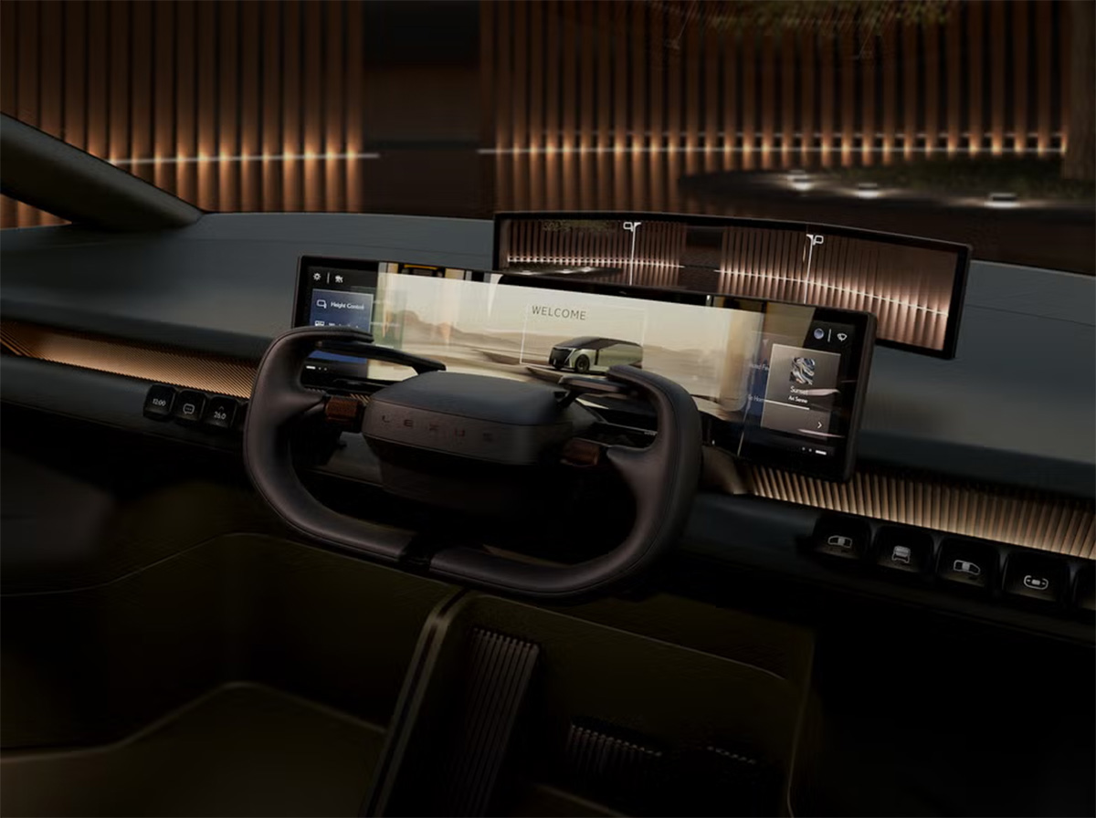 Poste de conduite du van Lexus LS avec volant yoke et double écran incurvé