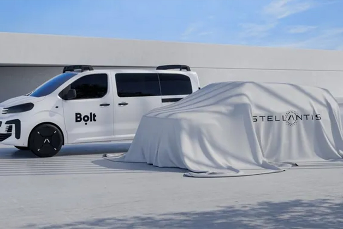 Prototype de van électrique Bolt et véhicule autonome Stellantis encore camouflé
