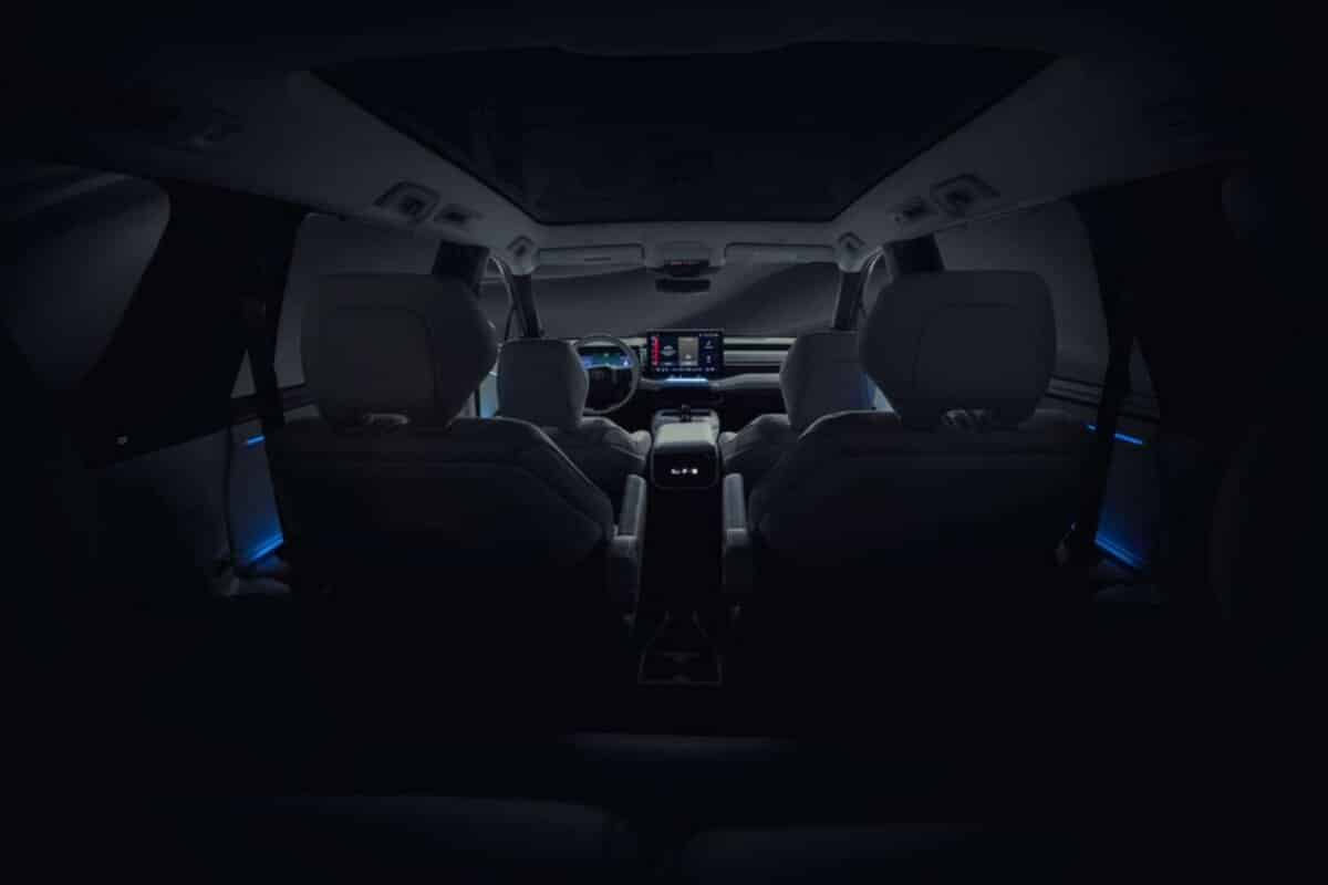 Toyota dévoile son SUV électrique XXL à trois rangées prévu pour février 2025