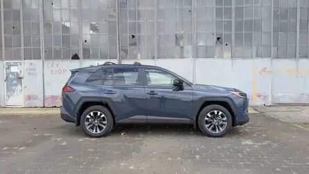 Toyota RAV4 2026 hybride SUV familial 185 ch 194 ch 309 ch prix 46450 euros